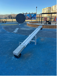 Качели-балансир